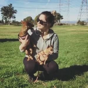 Meet your Posher, Carolina